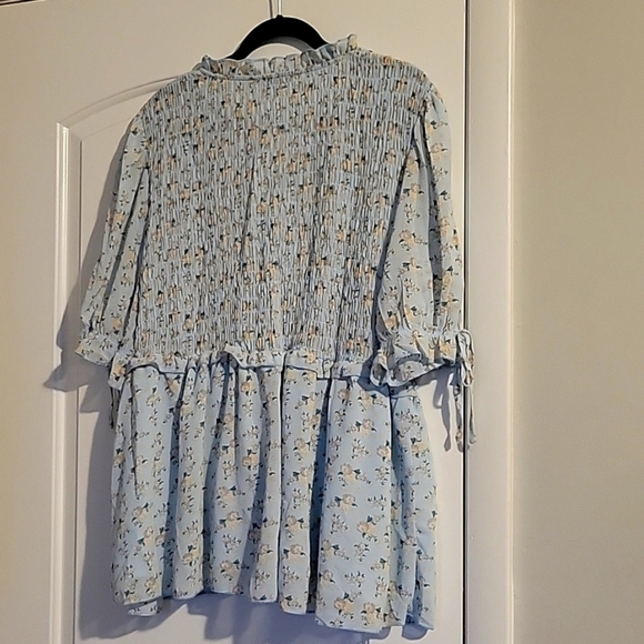 American Bling Blue Floral Lightweight Peplum Blouse 3X NWT - Picture 4 of 12